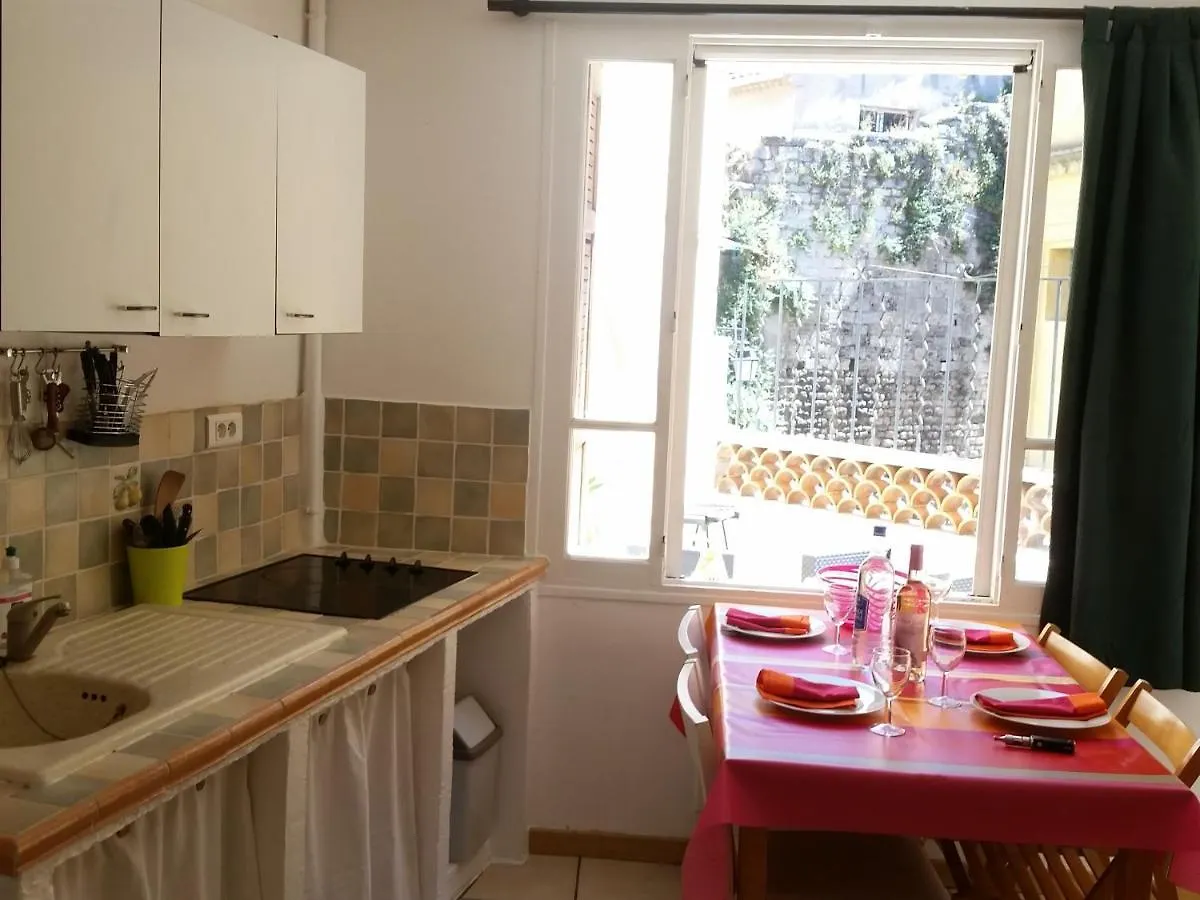 Ferienwohnung Luclem Arles Frankreich